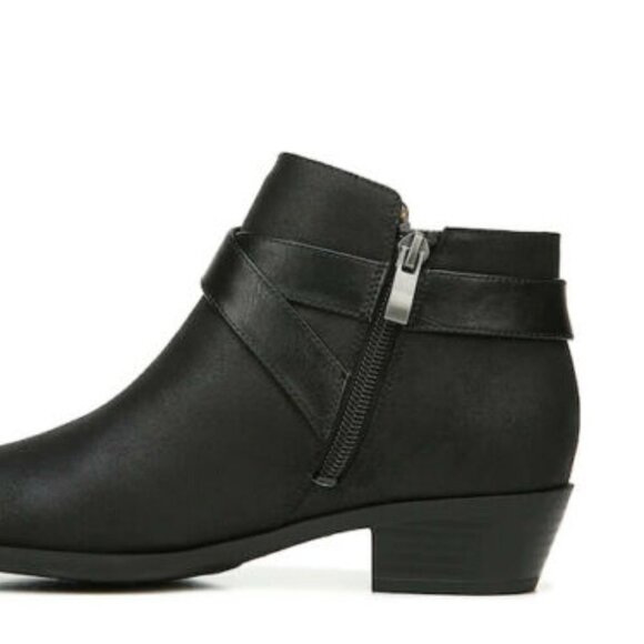 𝅺LIFESTRIDE "Ally" Ankle Bootie Womens New Black Block Heel Buc… - Picture 2 of 10